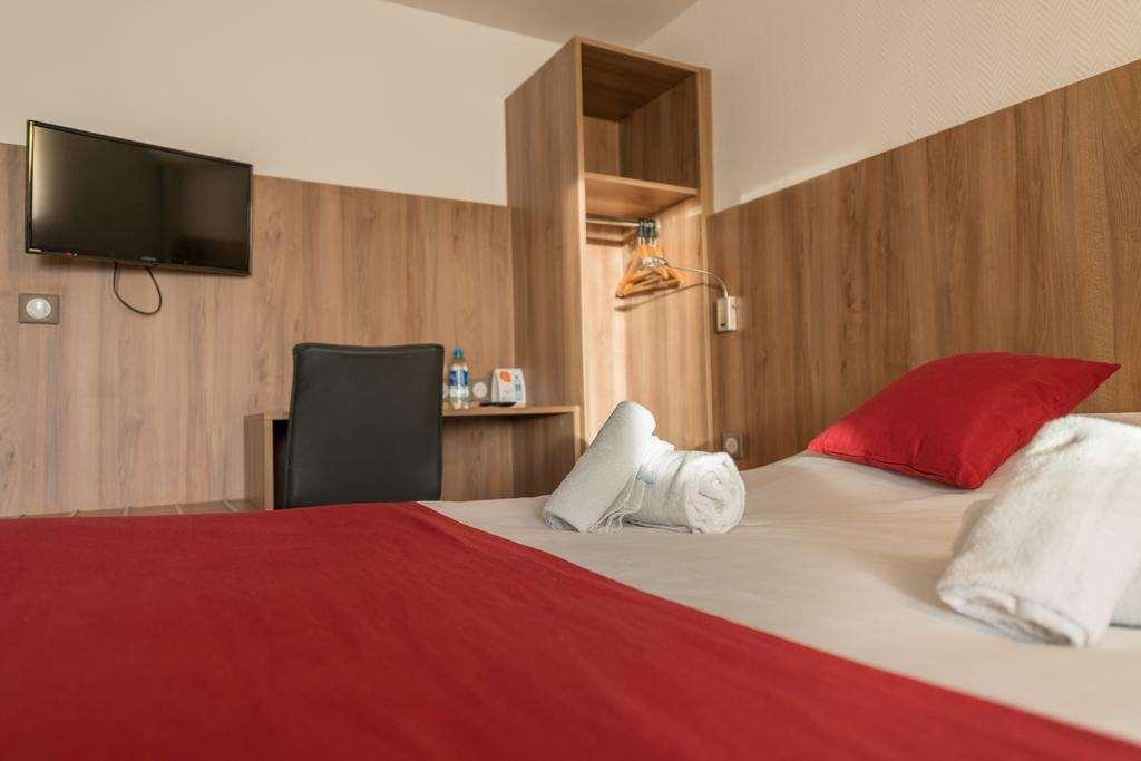 Brit Hotel Plaisance A9/A61 Нарбонна Номер фото