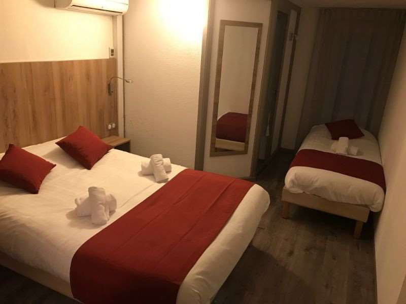 Brit Hotel Plaisance A9/A61 Нарбонна Номер фото